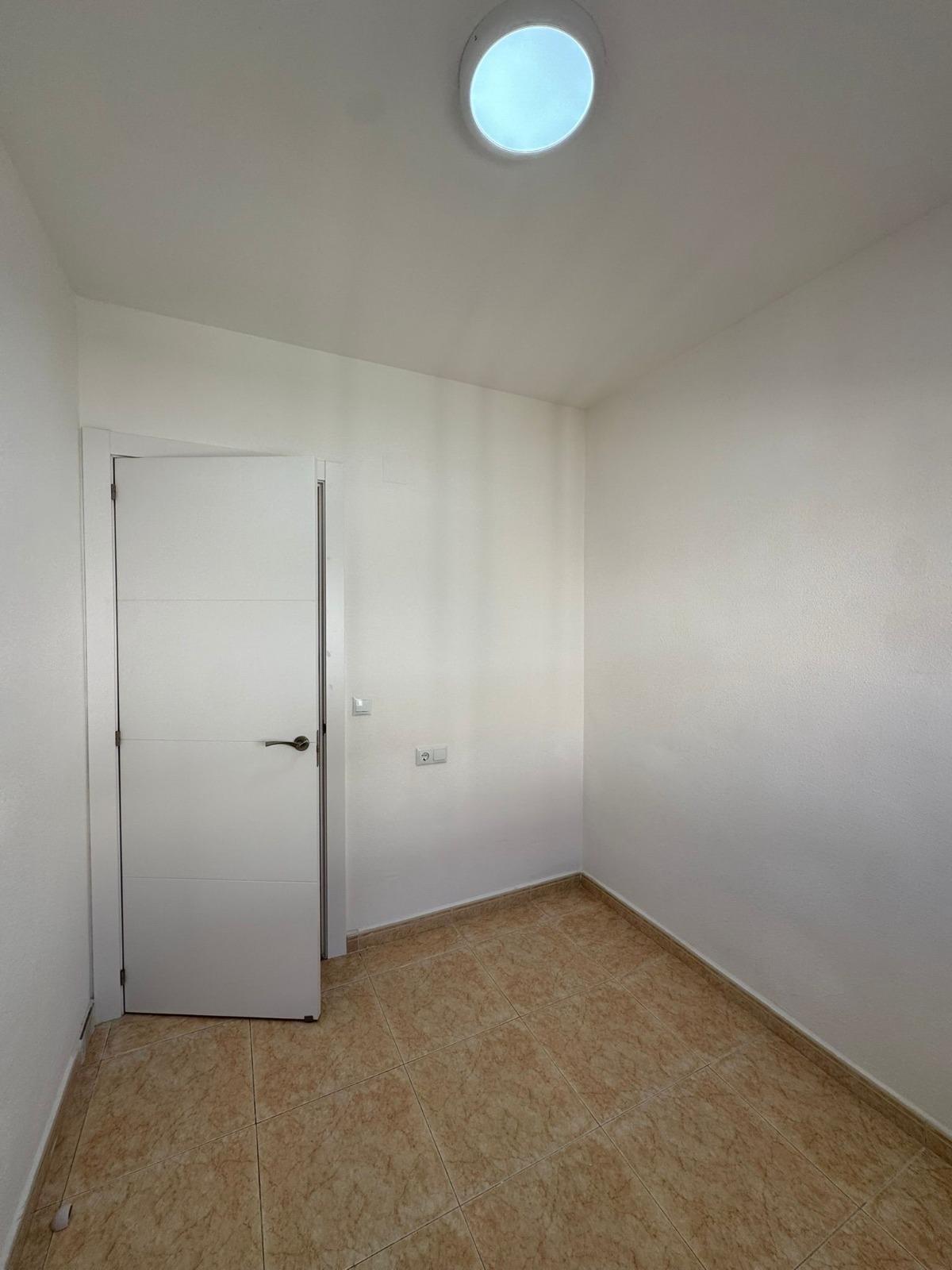 This is an excellent opportunity to purchase an elegant, fully renovated property situated just 450 metres from the renowned Playa del Cura, one of the most sought-after and highly regarded areas of Torrevieja