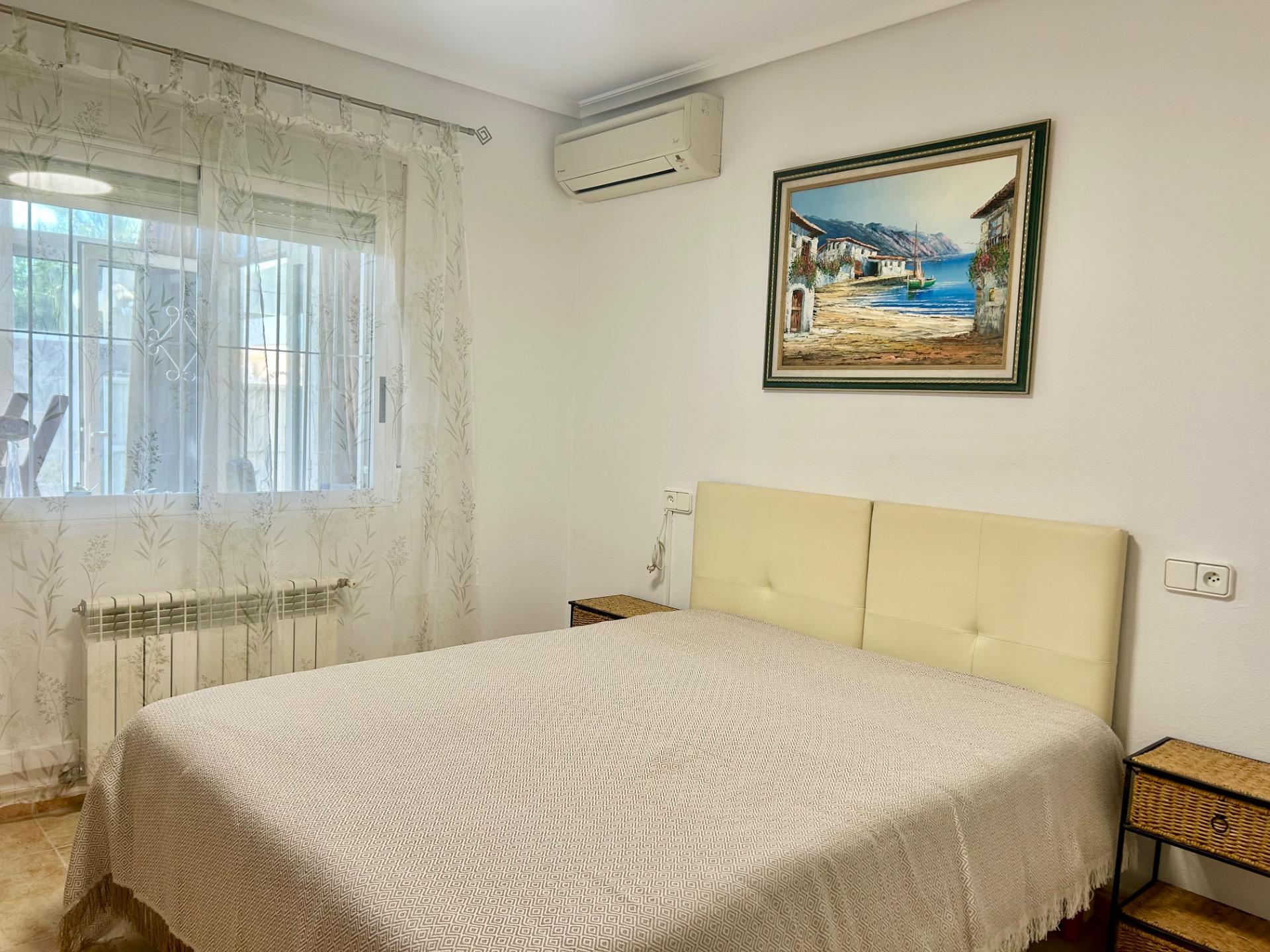 Bedroom in villa for sale in Torrevieja