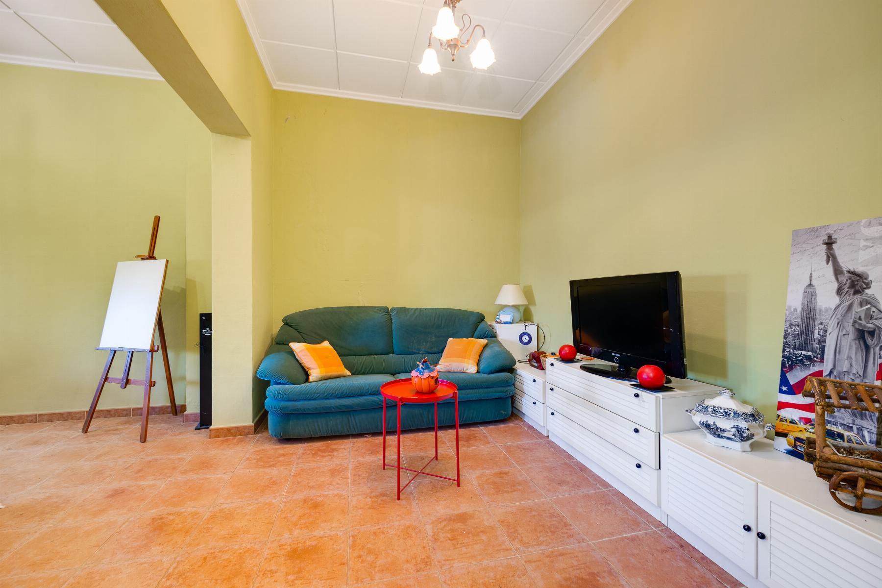 Master bedroom in villa for sale in San Miguel de Salinas