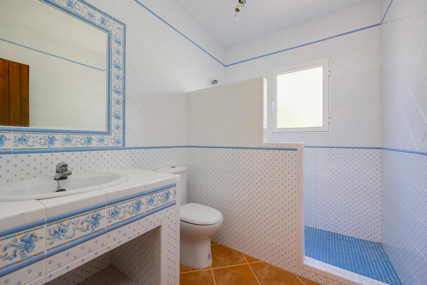 Bedroom in villa for sale in San Miguel de Salinas