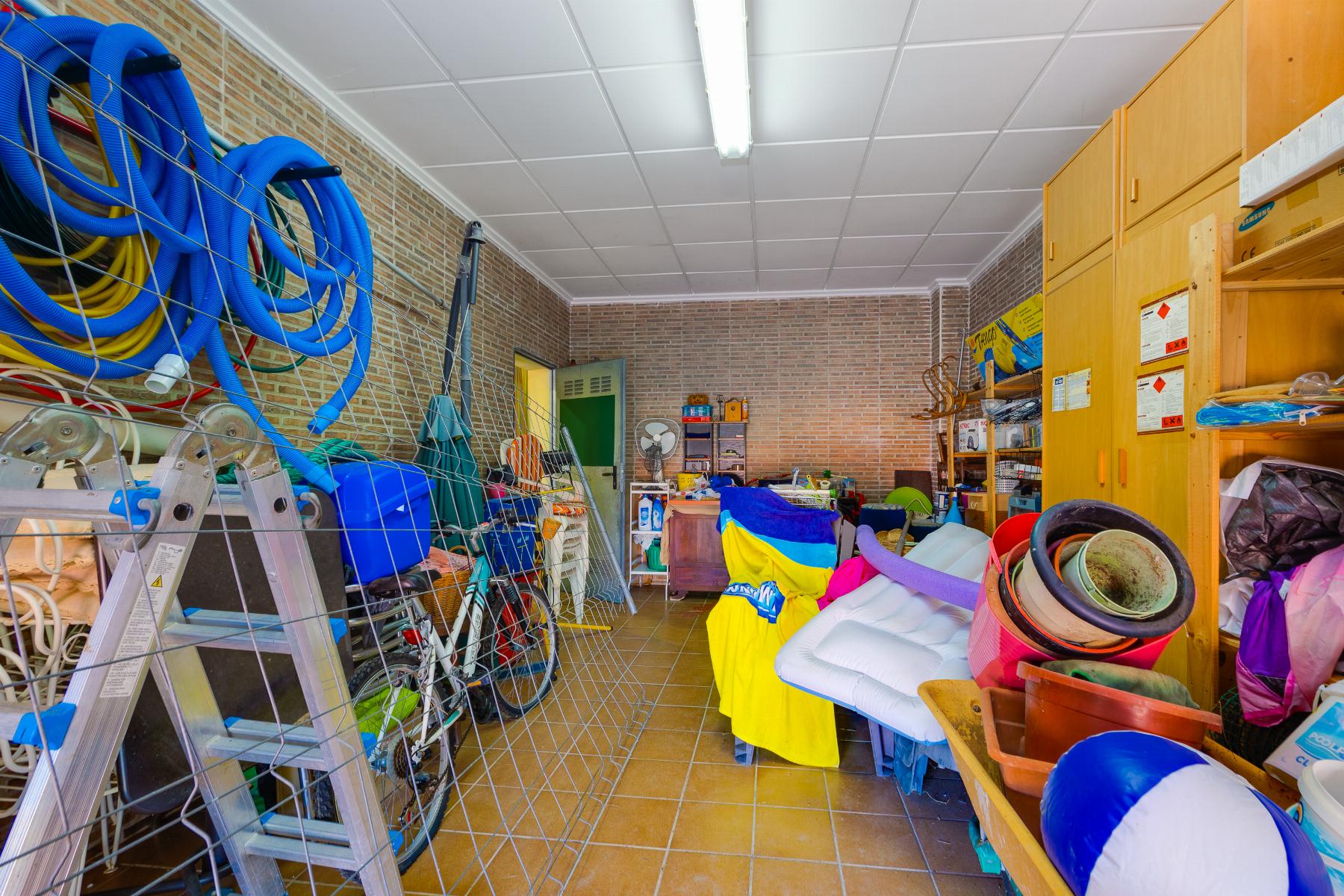 Exterior view in villa for sale in San Miguel de Salinas