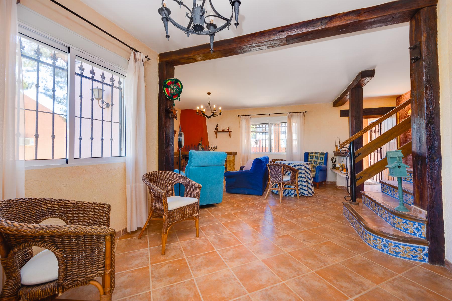 Garden in villa for sale in San Miguel de Salinas