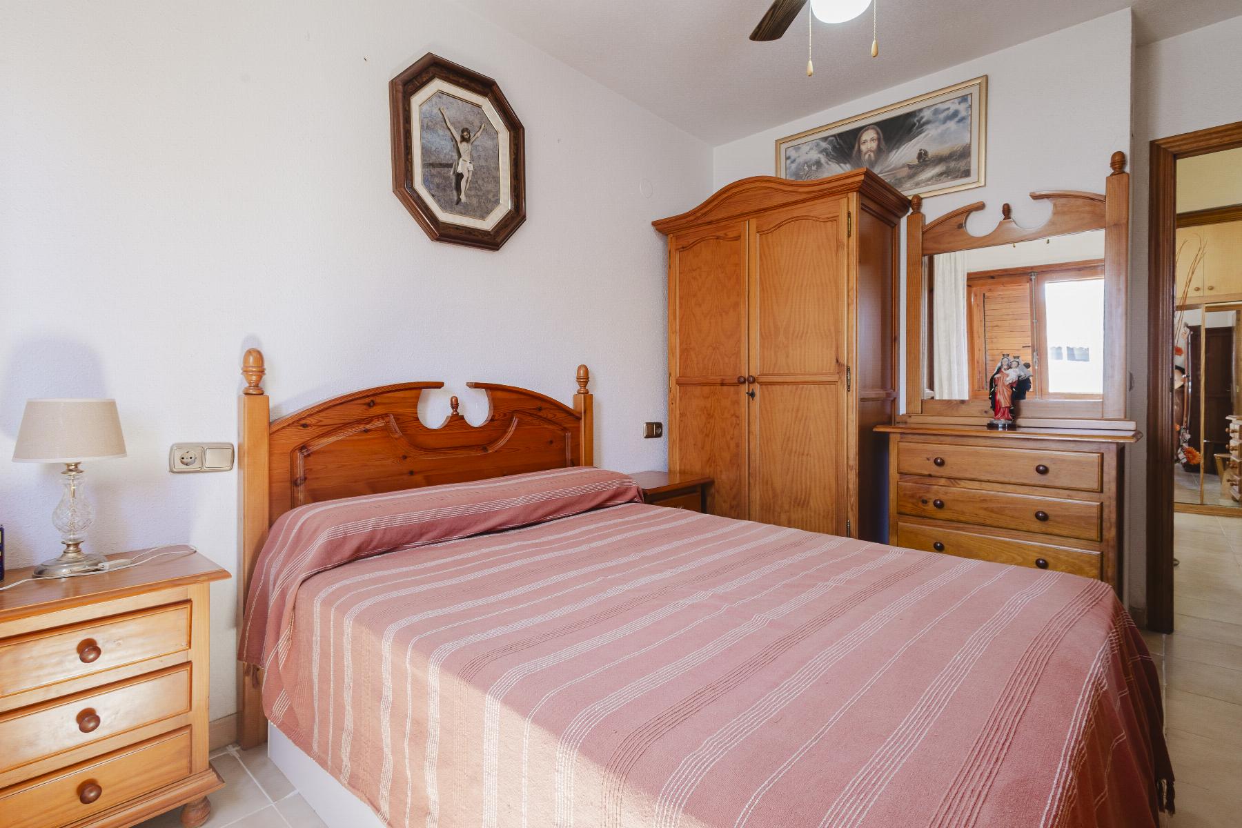 Master bedroom in penthouse for sale in Torrevieja