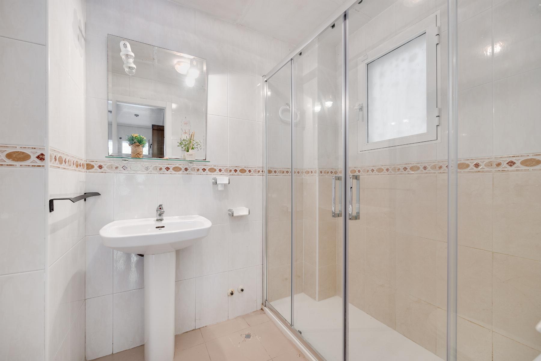Dining area in bungalow for sale in Torrevieja