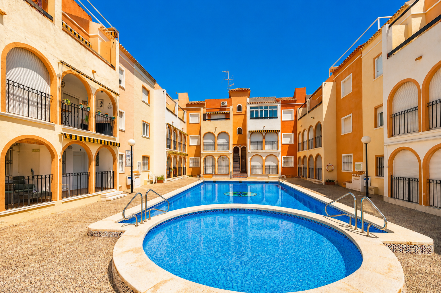 Kitchen in bungalow for sale in Torrevieja