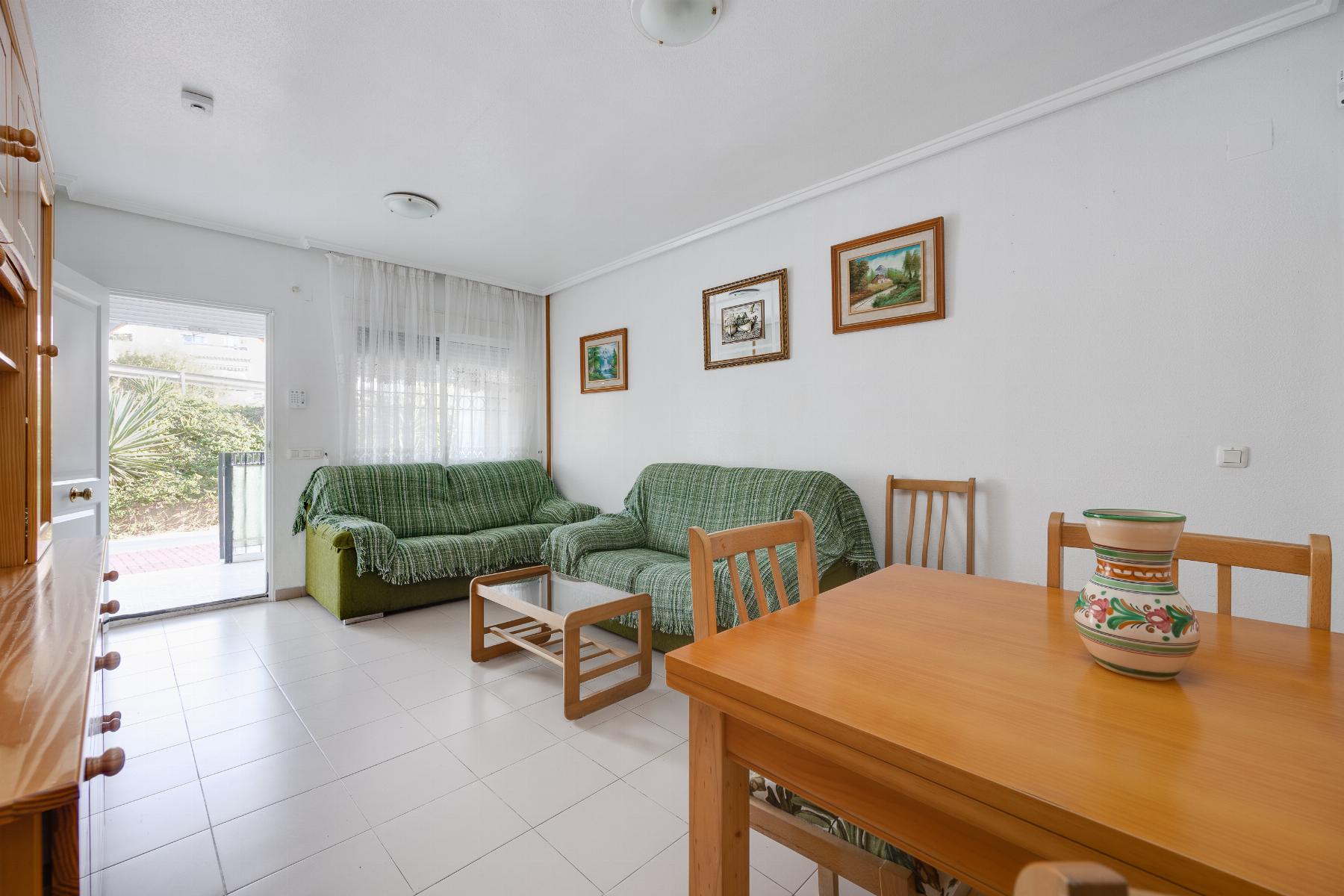 Terrace in bungalow for sale in Torrevieja