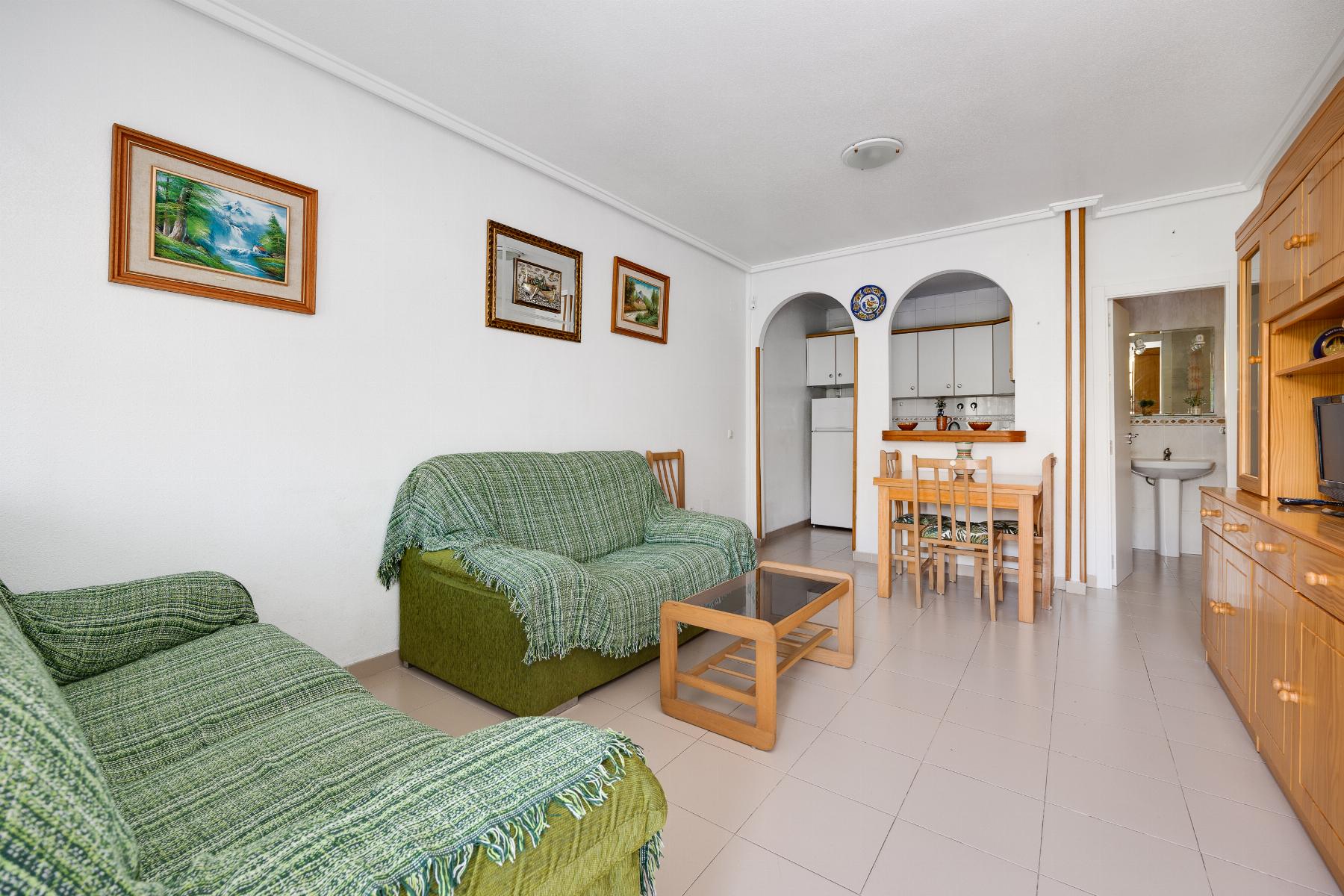 Garden in bungalow for sale in Torrevieja
