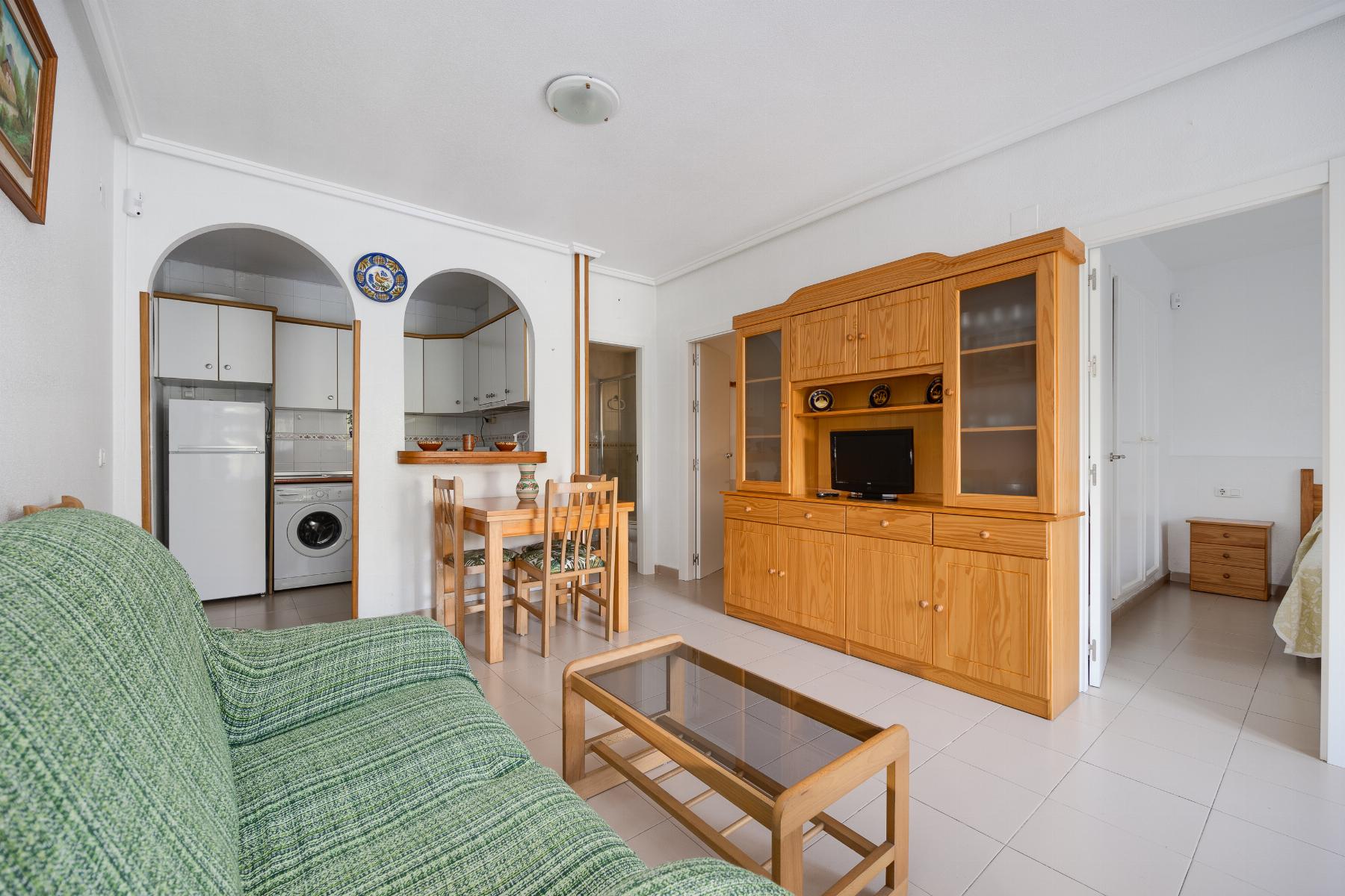 Bedroom in bungalow for sale in Torrevieja
