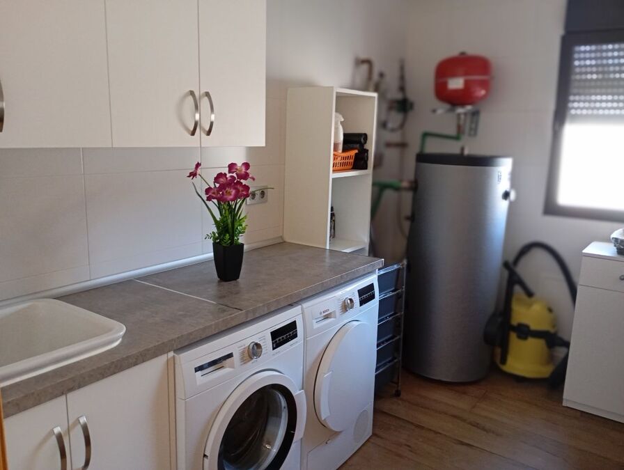Master bedroom in villa for sale in Daya Nueva