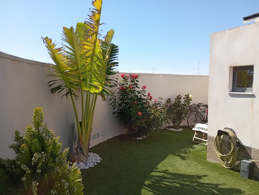 Kitchen in villa for sale in Daya Nueva