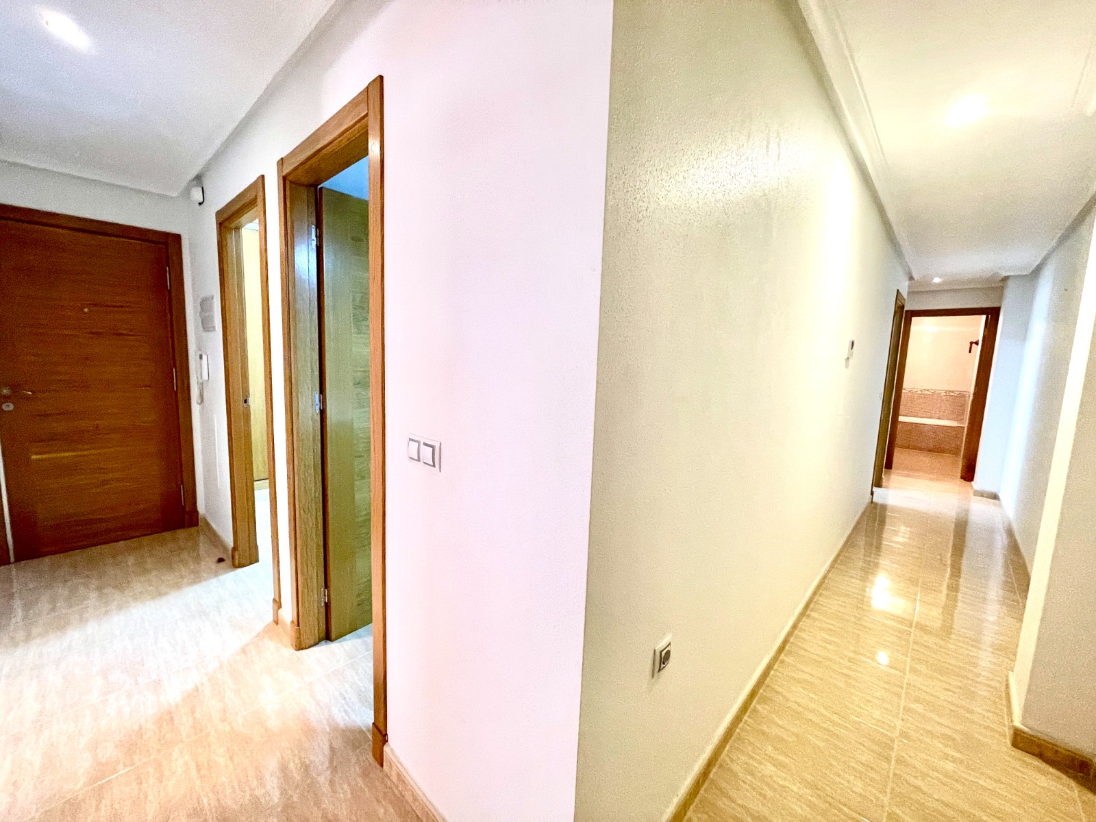 Master bedroom in apartment for sale in Formentera del Segura