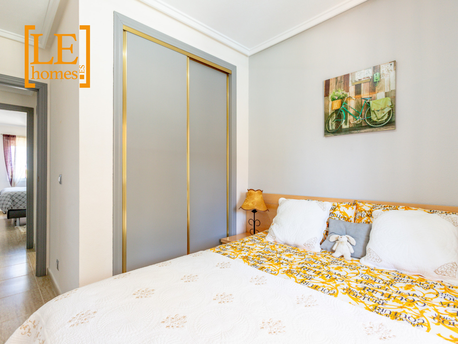 Bedroom in bungalow for sale in Orihuela Costa