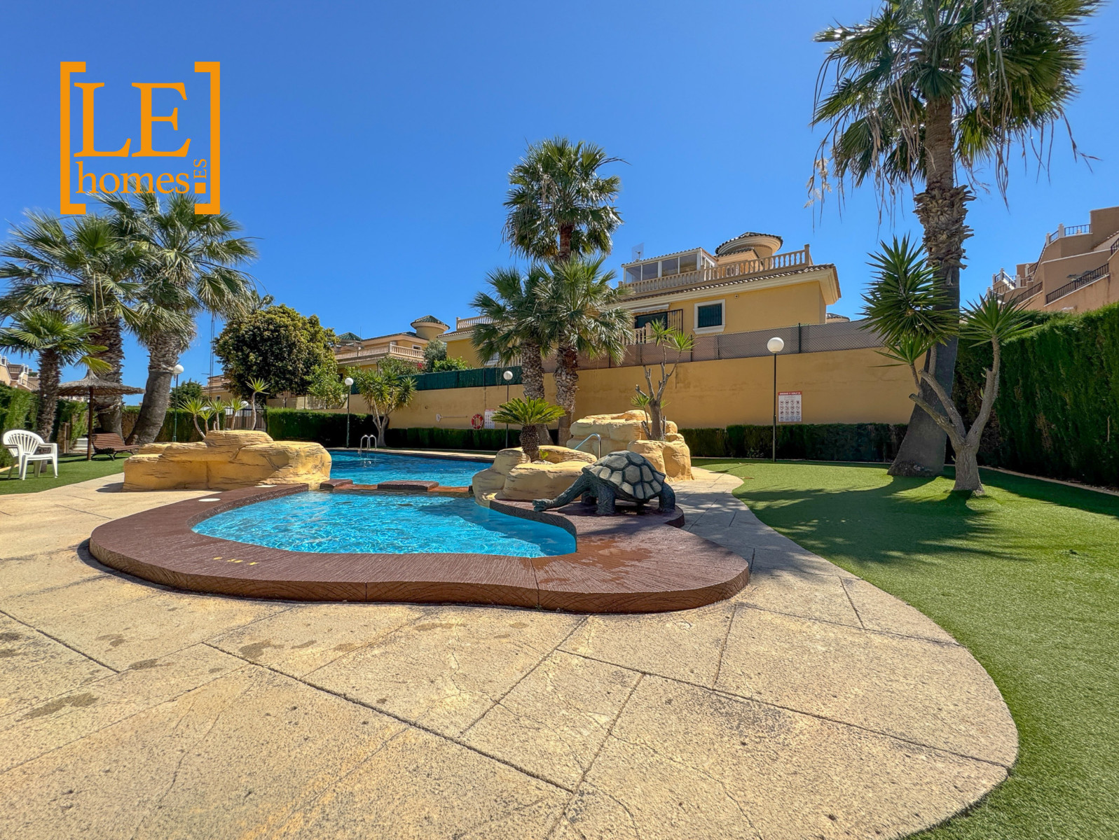 Exterior view in bungalow for sale in Orihuela Costa