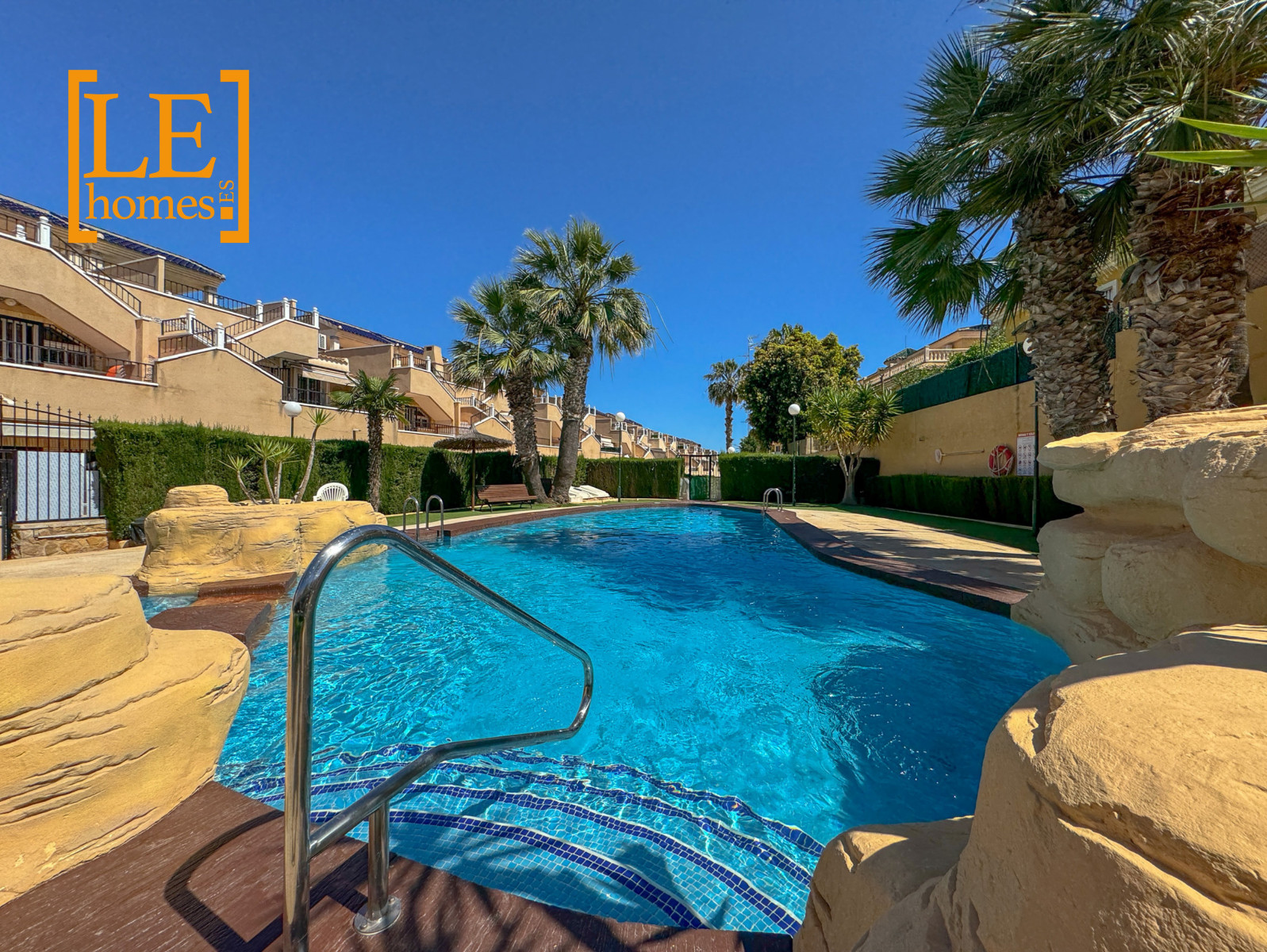 Master bedroom in bungalow for sale in Orihuela Costa