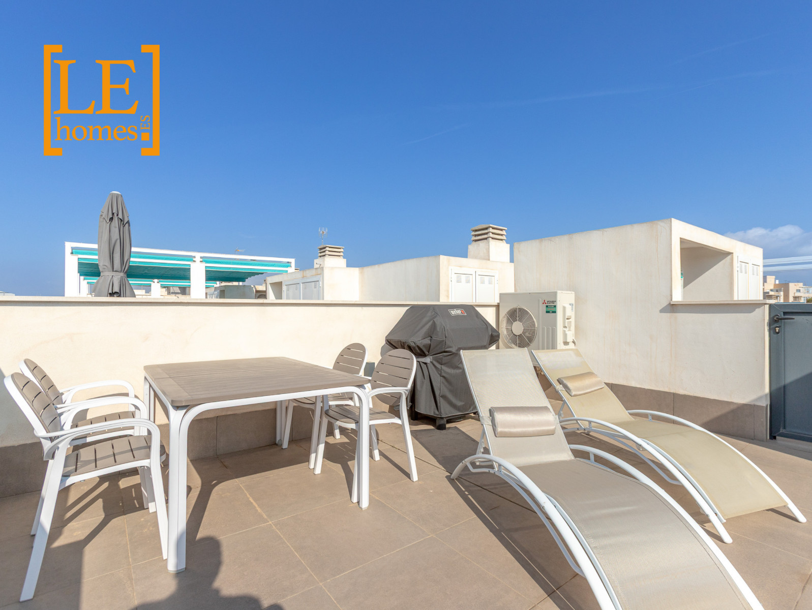 Pool area in apartment for sale in Torrevieja