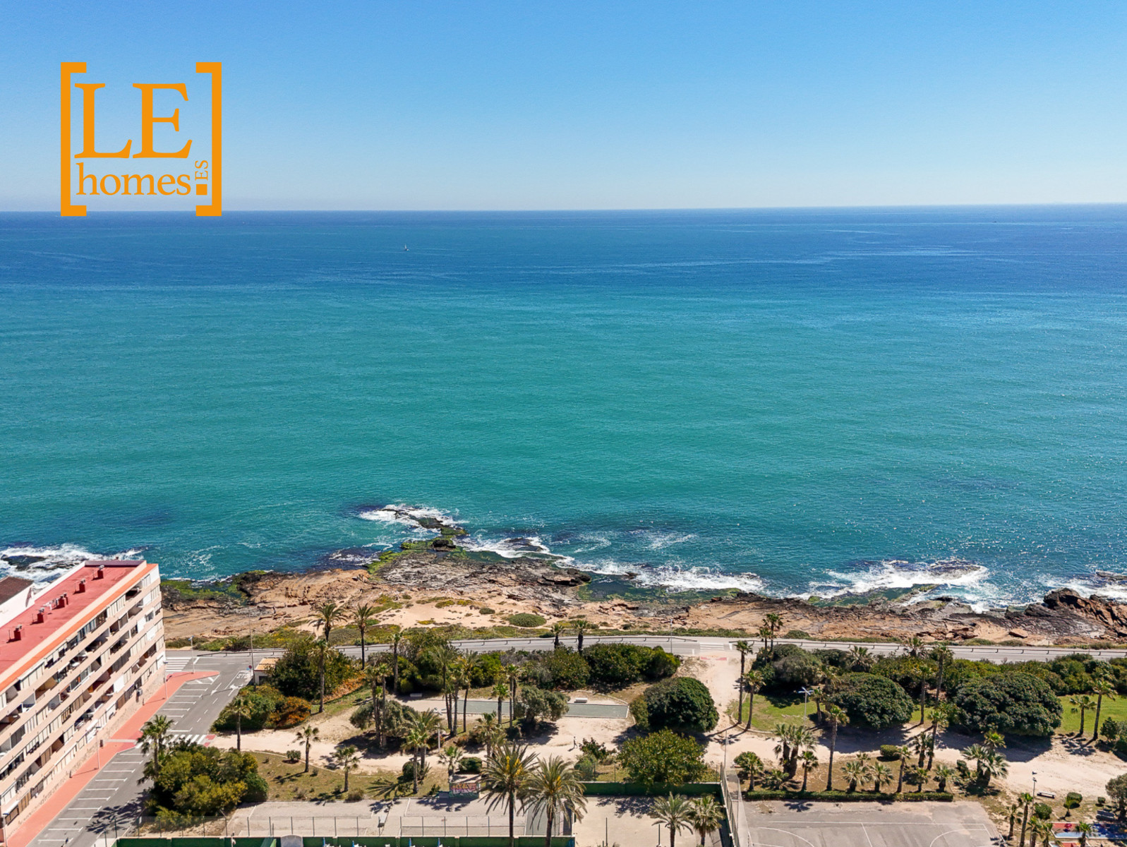 Master bedroom in duplex for sale in Torrevieja