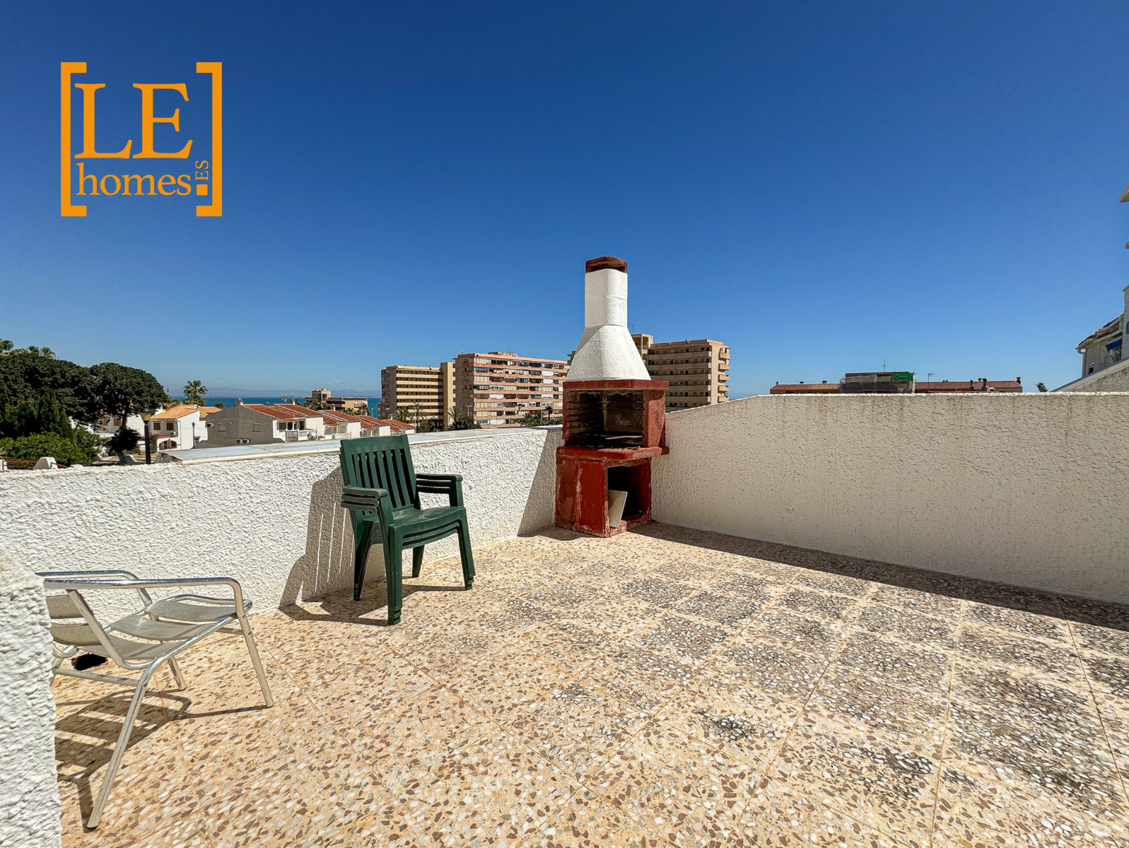 Dining area in duplex for sale in Torrevieja