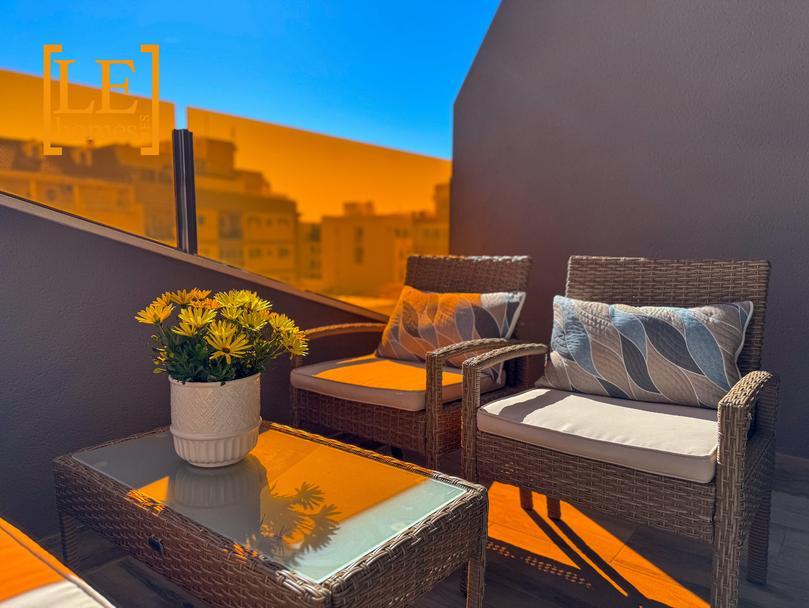 Master bedroom in apartment for sale in Torrevieja