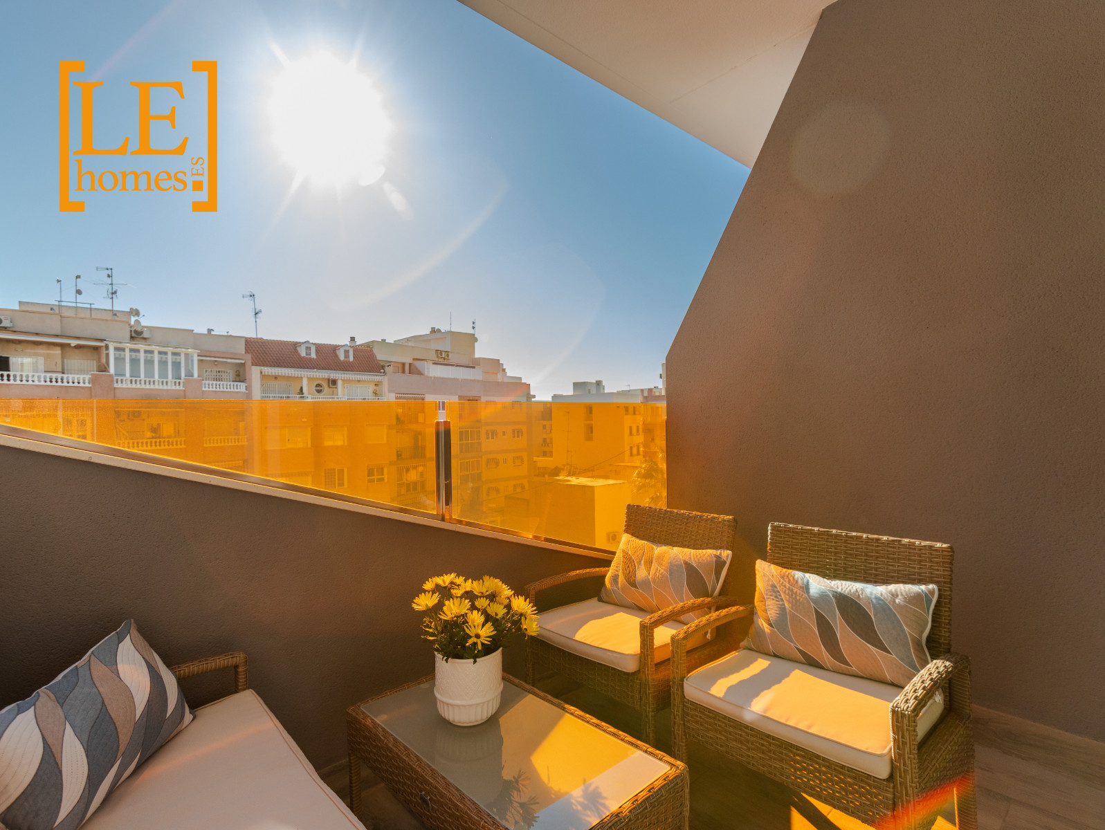 Bedroom in apartment for sale in Torrevieja