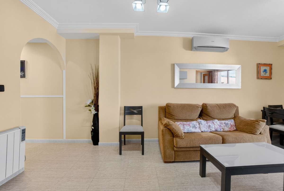 Dining area in apartment for sale in Torrevieja