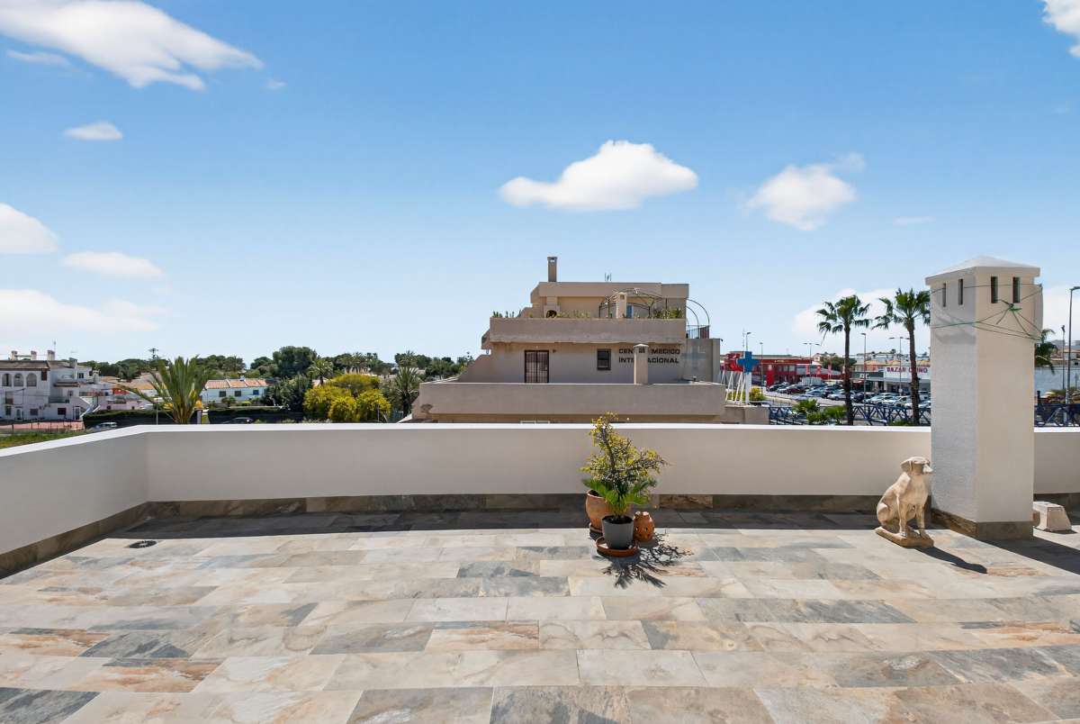 Exterior view in apartment for sale in Punta Prima