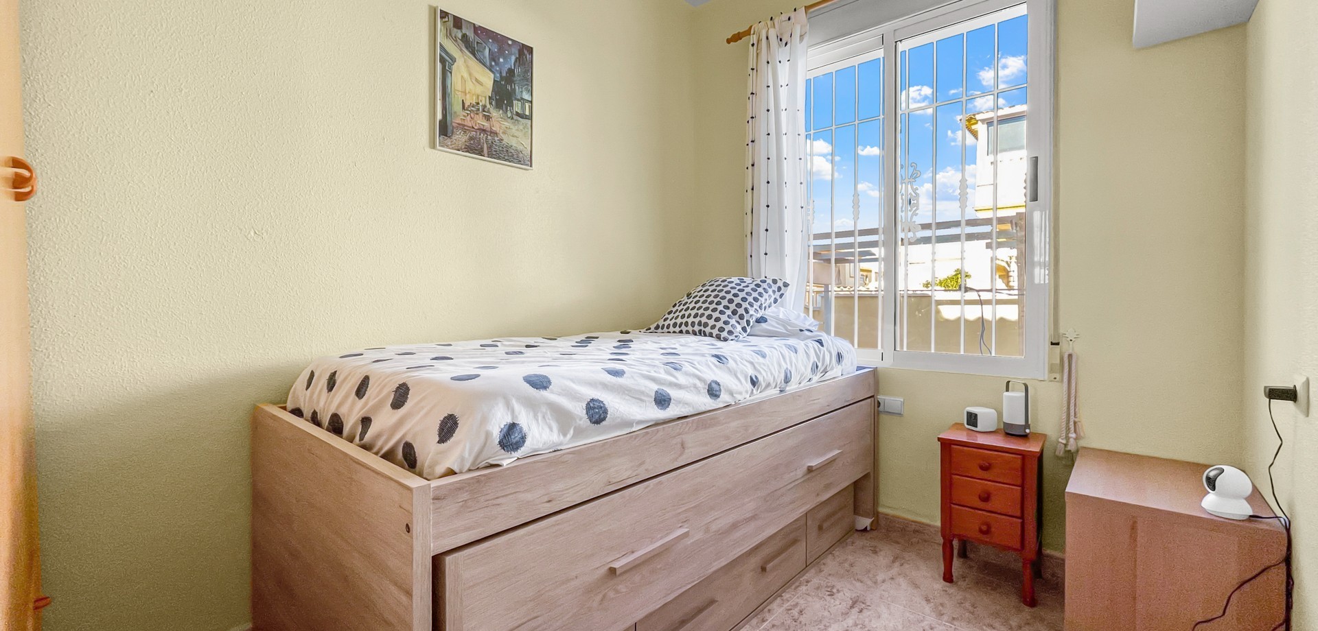 Master bedroom in bungalow for sale in Orihuela Costa
