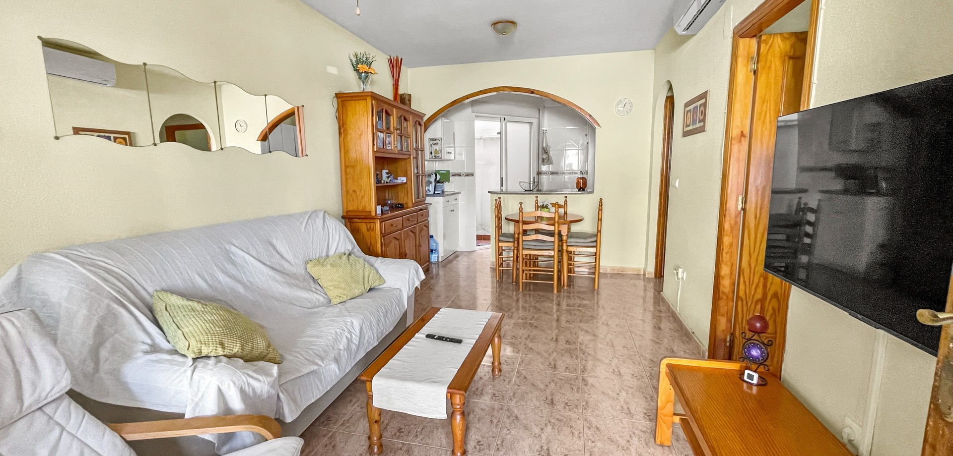 Garden in bungalow for sale in Orihuela Costa