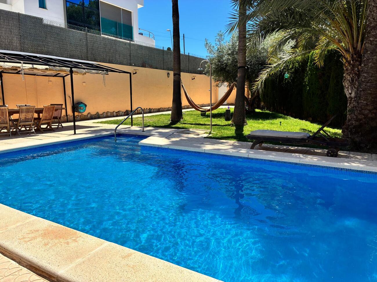 Terrace in villa for sale in Los Balcones
