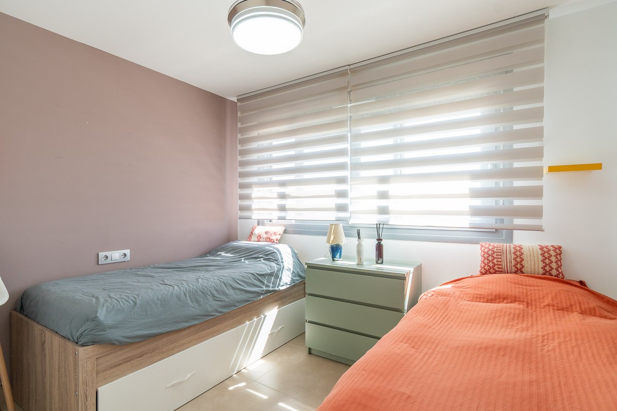 Bedroom in apartment for sale in Orihuela Costa