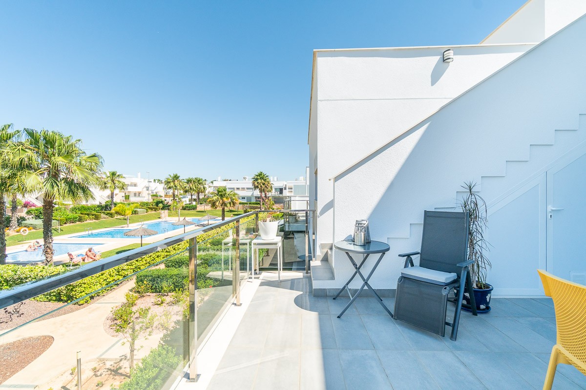 Kitchen in apartment for sale in Orihuela Costa