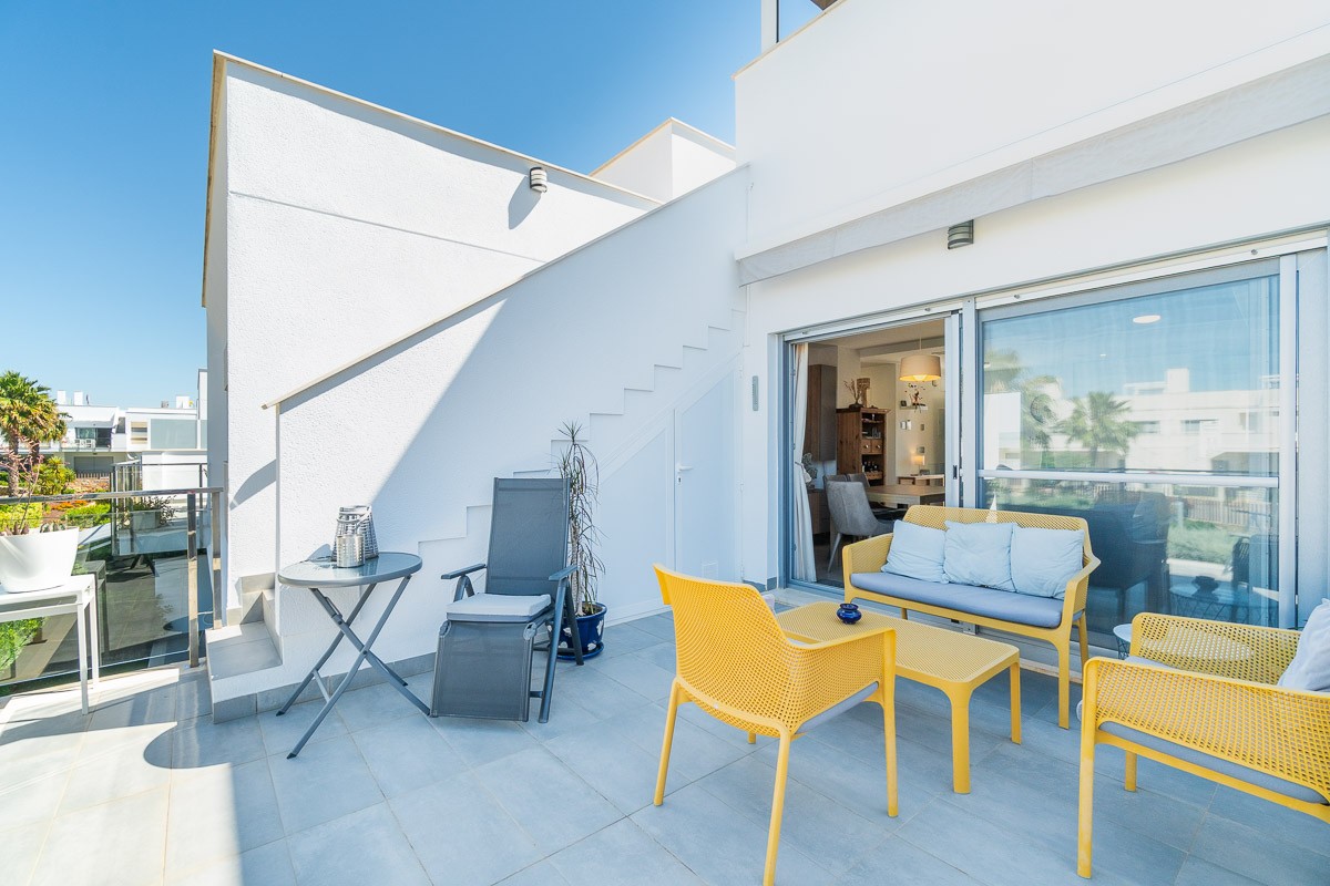 Master bedroom in apartment for sale in Orihuela Costa