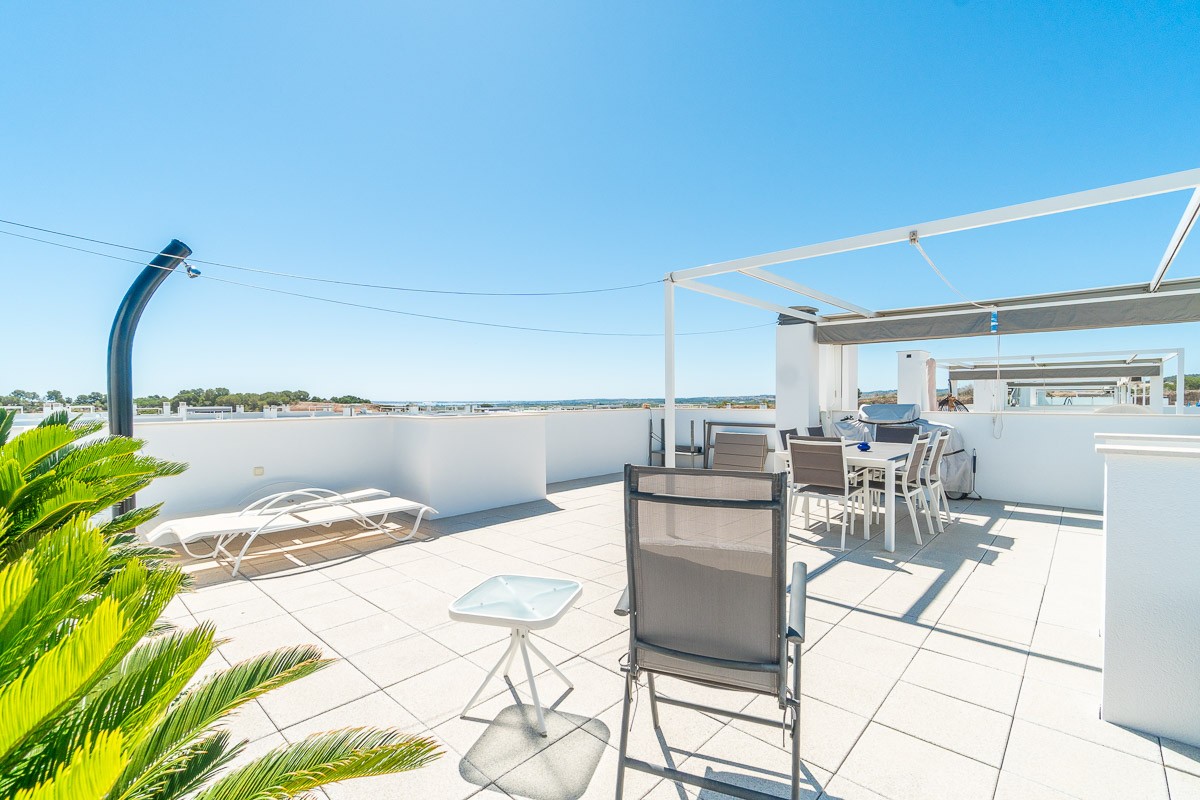 Bedroom in apartment for sale in Orihuela Costa