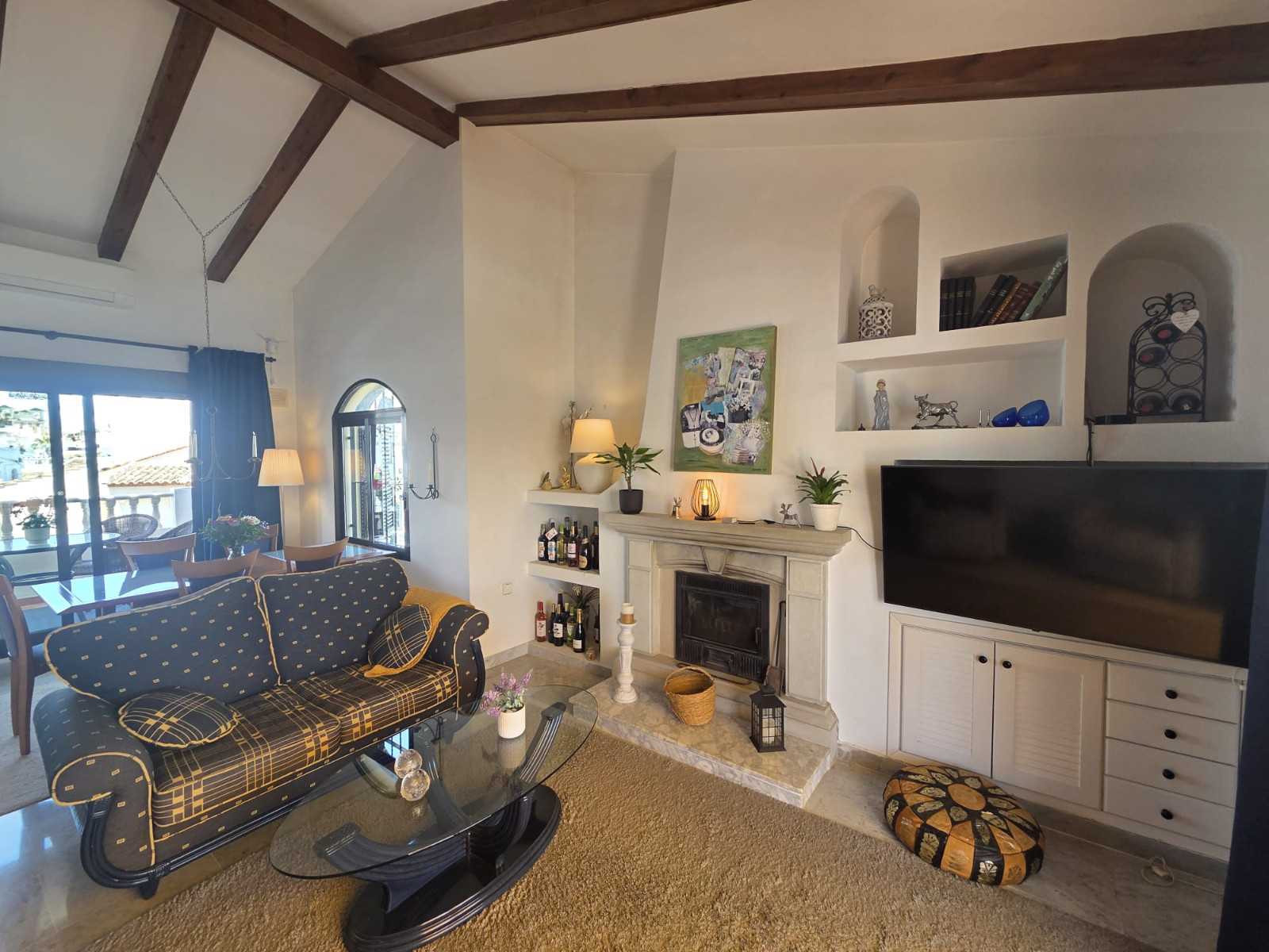 Bedroom in villa for sale in Villamartin