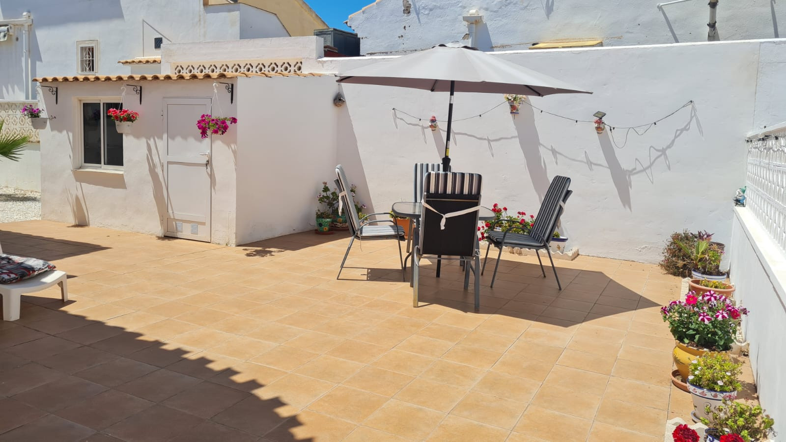 Exterior view in villa for sale in Orihuela Costa
