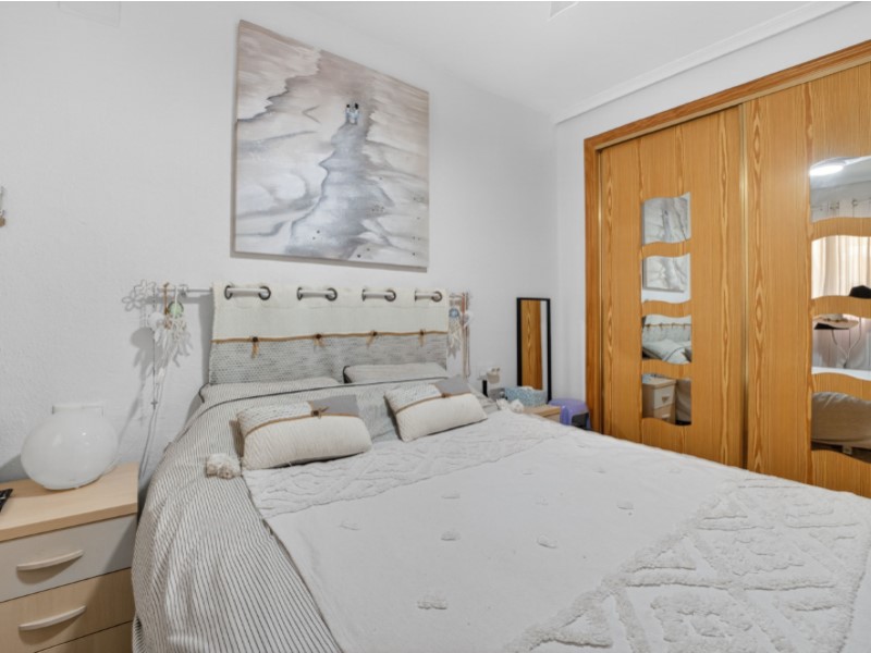 Pool area in bungalow for sale in Orihuela