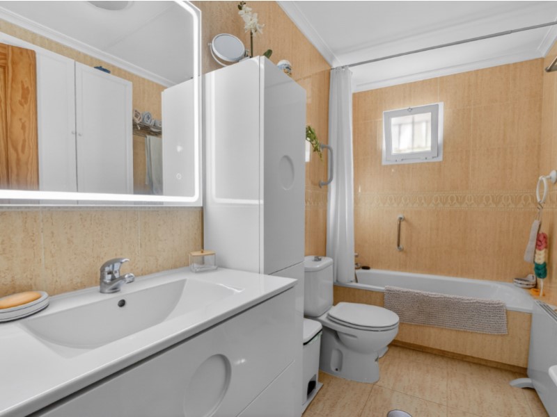 Dining area in bungalow for sale in Orihuela