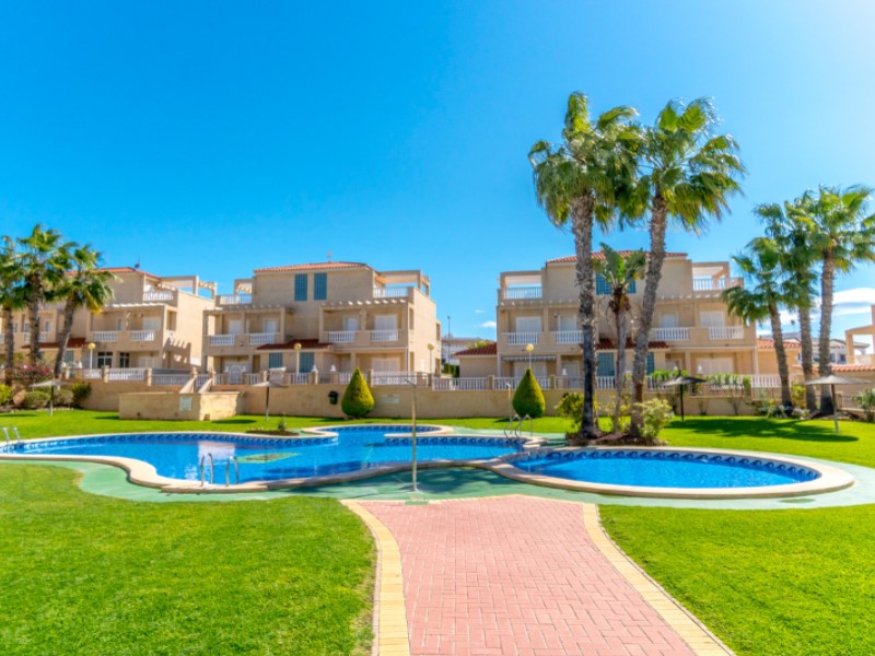 Dining area in bungalow for sale in Orihuela