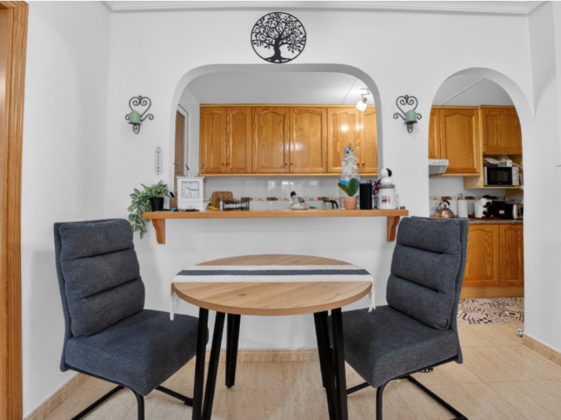 Bedroom in bungalow for sale in Orihuela