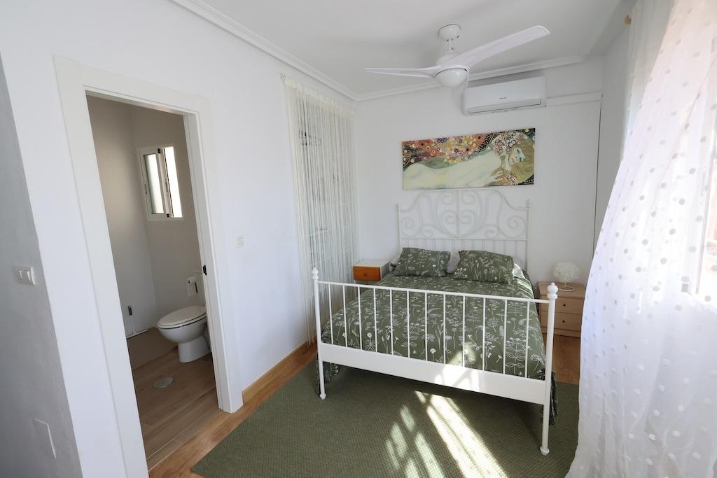 Bathroom in duplex for sale in Orihuela Costa
