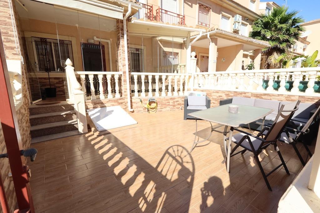 Διπλό Επίπεδο με 3 Δωμάτια στην Orihuela Costa – Πολυτέλεια και Άνεση
