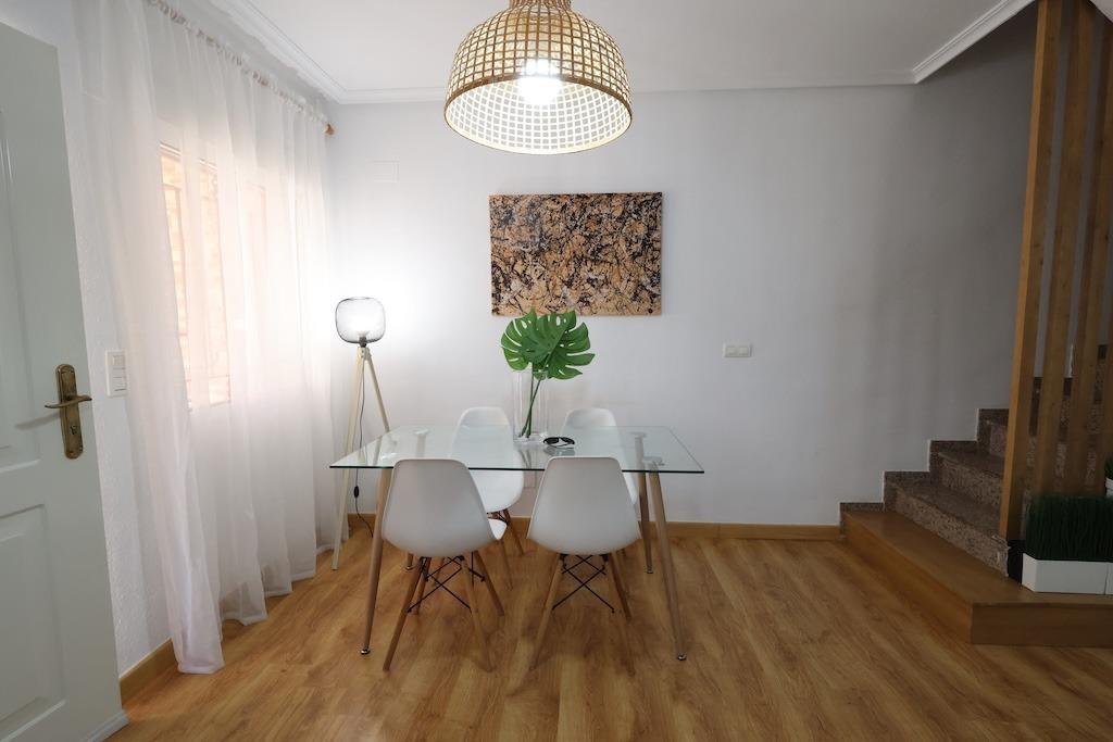 Dining area in duplex for sale in Orihuela Costa