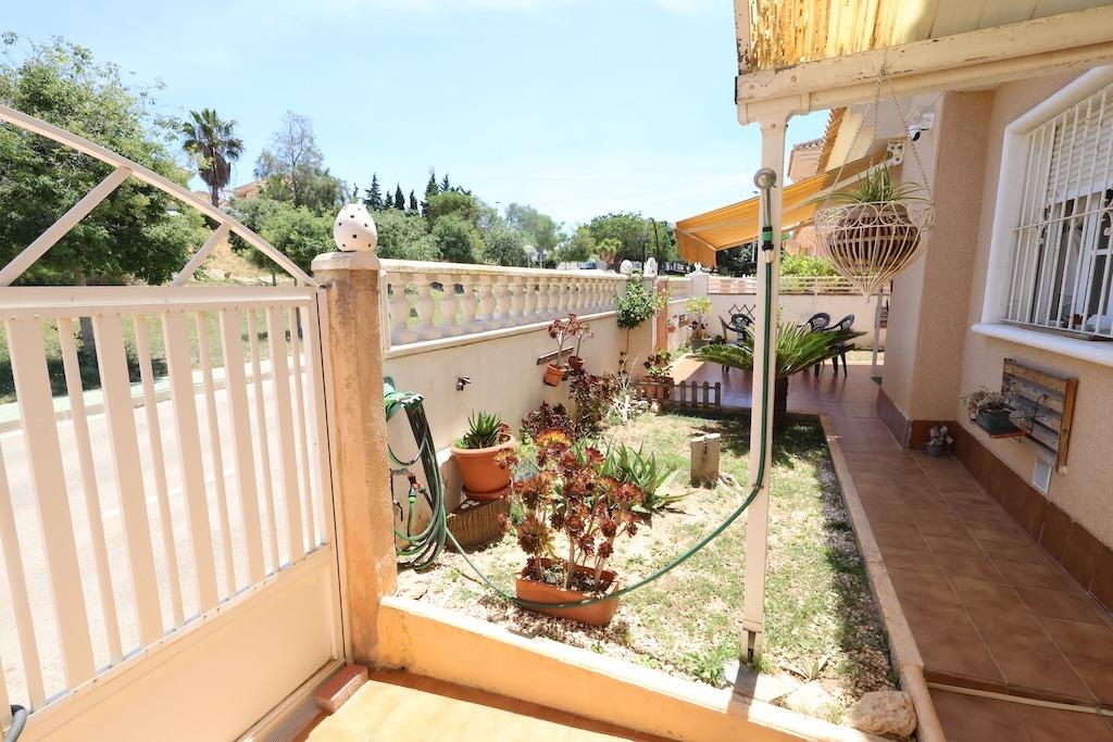 Terrace in villa for sale in Torrevieja
