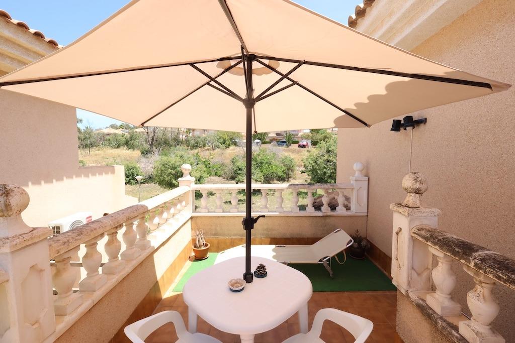 Exterior view in villa for sale in Torrevieja
