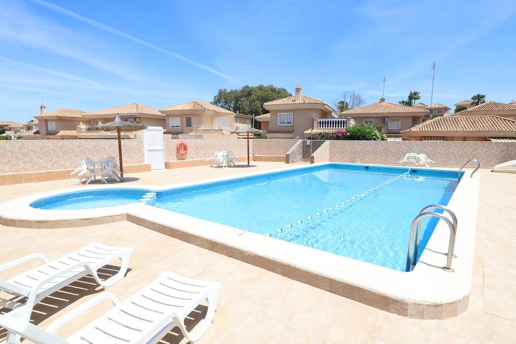 Master bedroom in villa for sale in Torrevieja