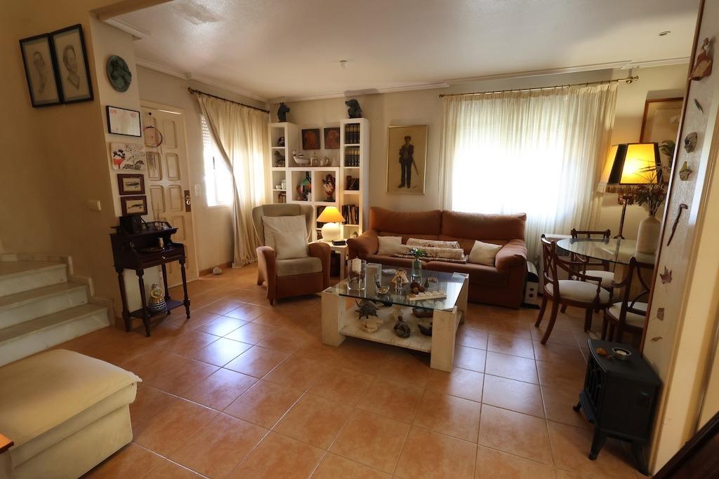 Garden in villa for sale in Torrevieja
