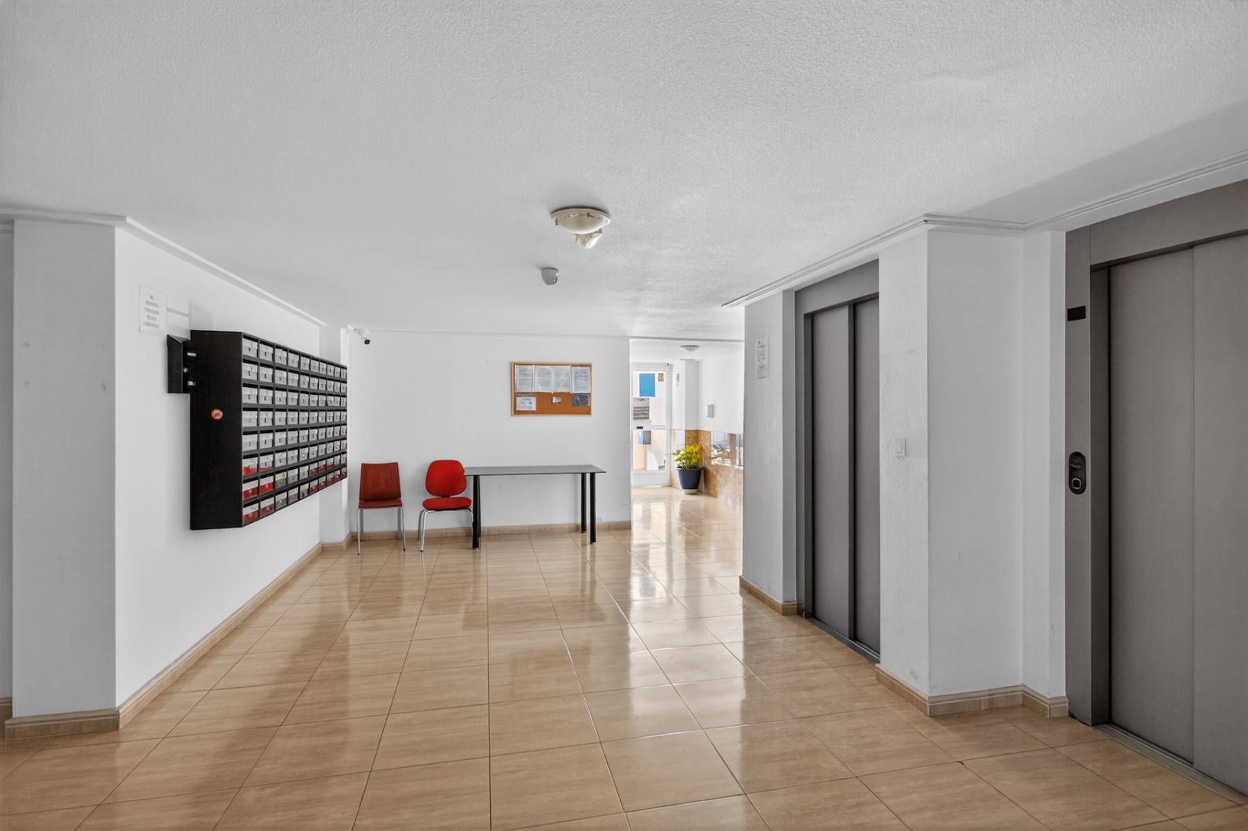 Bedroom in apartment for sale in Torrevieja