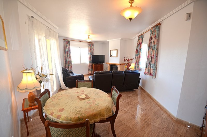 Kitchen in villa for sale in Campos del Río