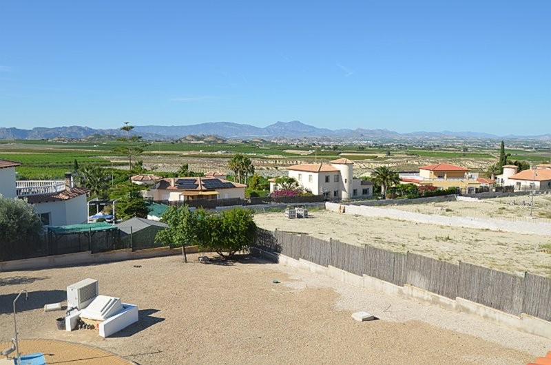 Exterior view in villa for sale in Campos del Río