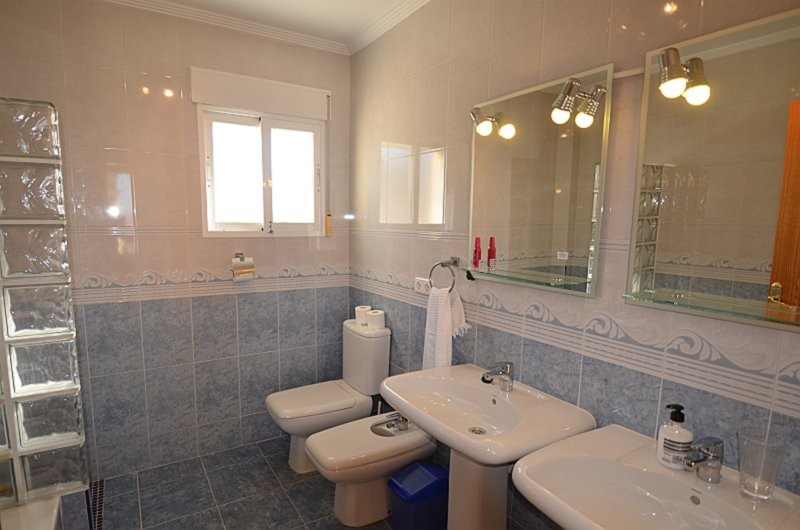 Terrace in villa for sale in Campos del Río