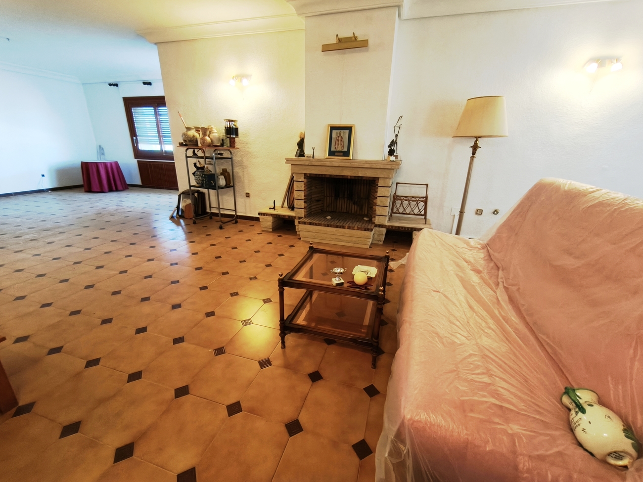 Pool area in villa for sale in Santiago de la Ribera